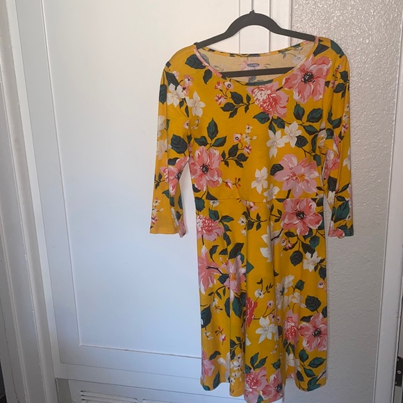 Old Navy Other - Yellow floral juniors old navy dress size L. Worn 1-2x perfect condition